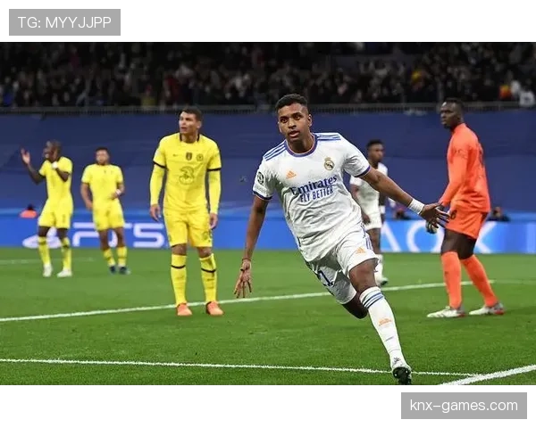 坎塞洛防守失误引热议,专家解析比赛关键时刻表现走势 坎塞洛防守失误引热议,专家解析比赛关键时刻表现走势