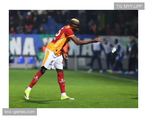 奥斯梅恩 vs 凯恩：全能与冲击的中锋差异